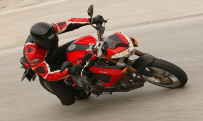 мотоцикл гонщик вираж motorcycle racer Virage