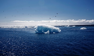 Айсберг лед море